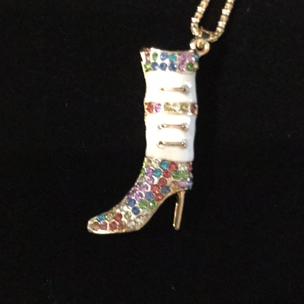 Betsey Johnson necklace